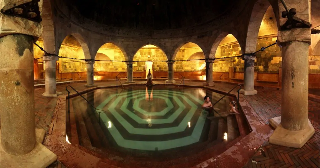 Image of the Turkish bath found on Pink Budapest