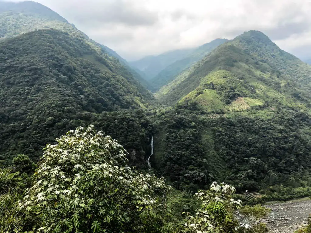 A beautiful view of one of the several waterfalls along the ruta de las cascadas