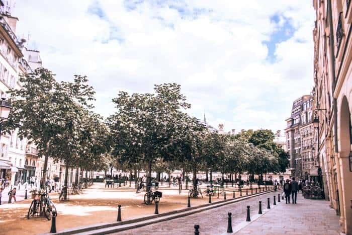 Place Dauphine a great quite spot to spend an afternoon in Paris