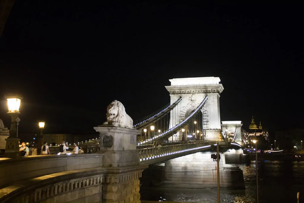 Chain Bridge at night