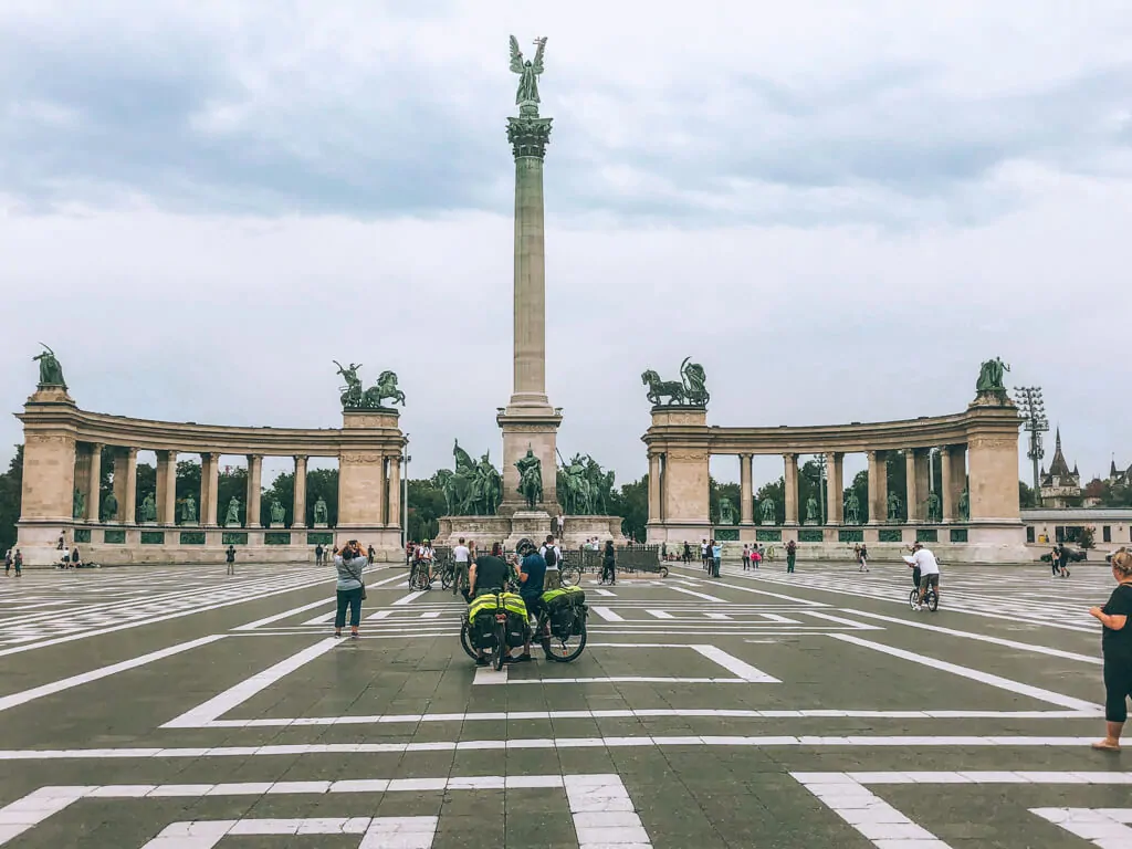 heroe's square in Budapest