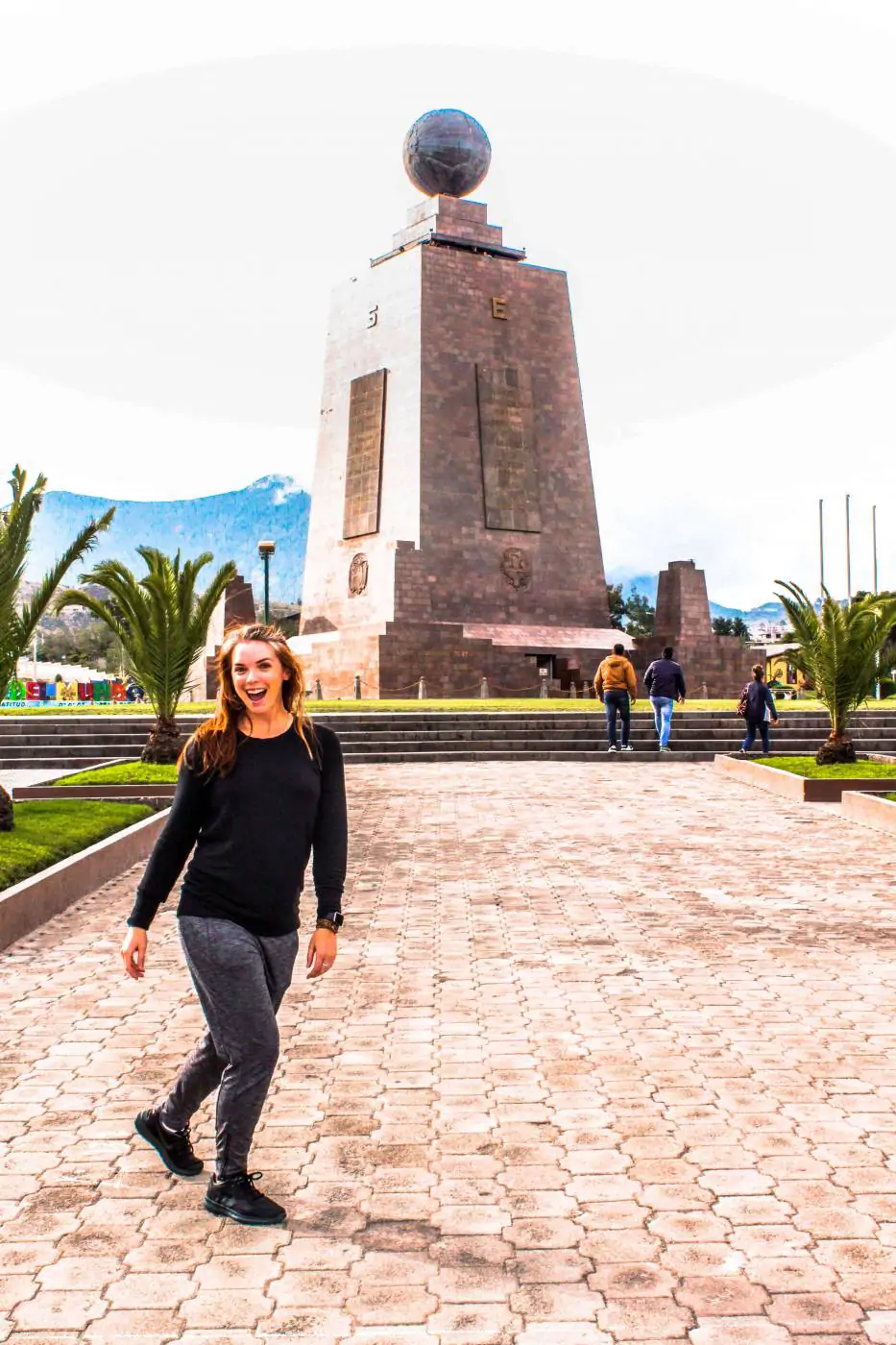 Mitad del Mundo, Ecuador