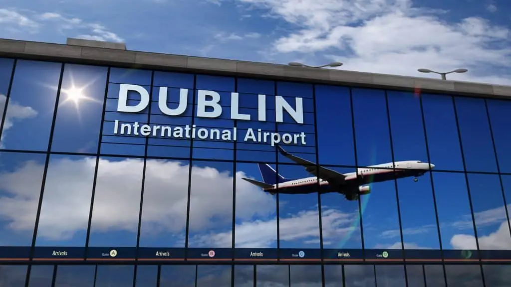 how to get from the Dublin Airport to city center