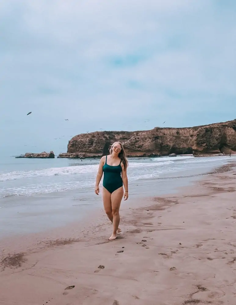 Walking at Cove Beach in Año Nuevo State Park