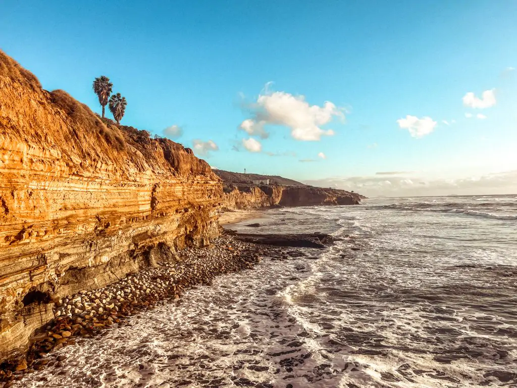 Large beach cliffs at Sunset Cliffs Natural Park in San Diego, California.