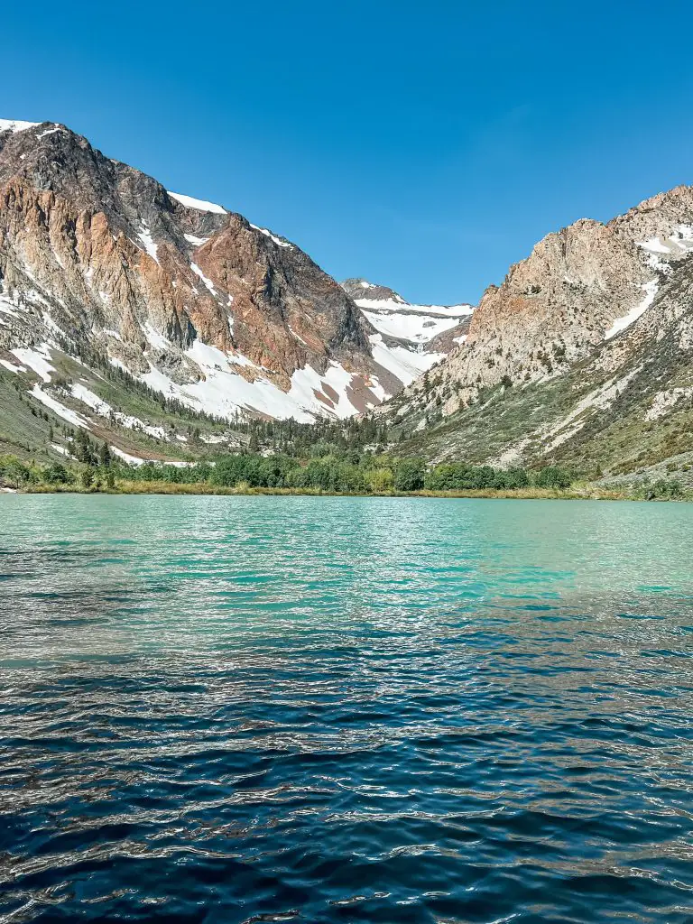 Turquoise blue water of Parker Lake in the Ansel Adams Wilderness. 