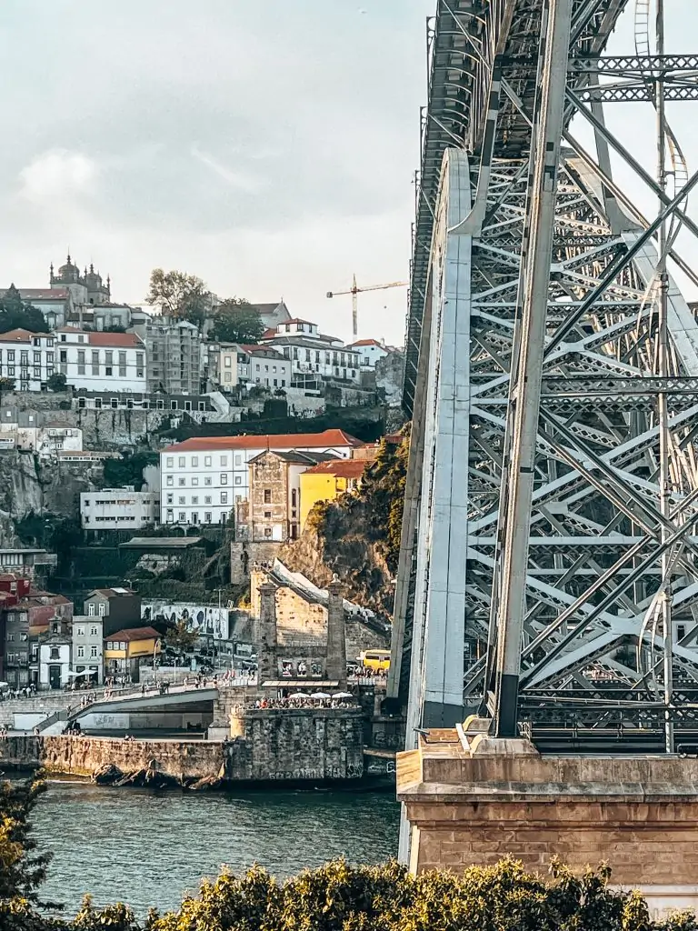 Ponte Luís I Bridge in Porto, Portugal.