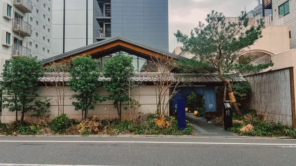 Yuen Shinjuku Hotel entrance in Tokyo, Japan.